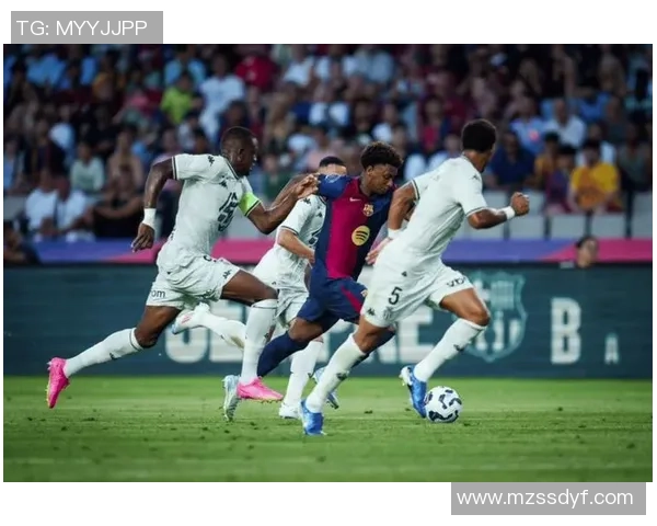 中国足球小将勇战巴萨全场比赛精彩回顾与分析 中国足球小将勇战巴萨全场比赛精彩回顾与分析